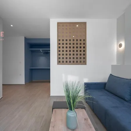 Venus, Nilie Hospitality Mgmt Апартаменты